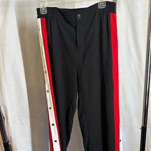 Black/white/red pop pants
